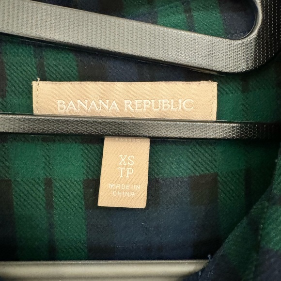 Banana Republic Petite Plaid Blouse - Picture 4 of 4